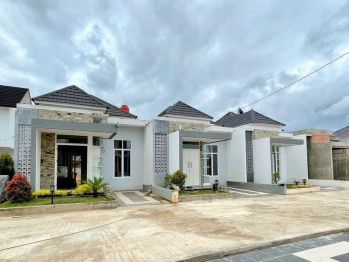 Rumah desain modern Bale Swarna