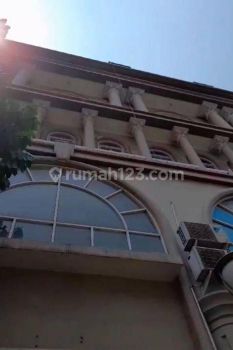 Ruko 4 Lantai KAN SEGERA Di Sedayu Square Jakarta Barat