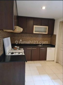Rumah Pik 2,5 Lantai 3 Kamar Tidur Furnished