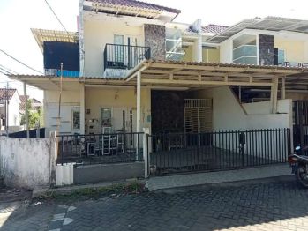 Sewa rmh 2LT furnish di perum green lake stikom murah