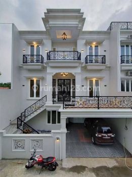 Rumah 3 Lantai TERMURAH Mewah Dekat Ragunan Cilandak Jakarta Selatan