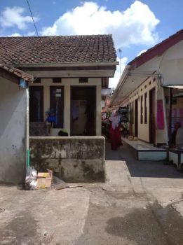 Rumah kontrakan selalu penuh dkt smu 3 dan stadion a yani,& puskesmas