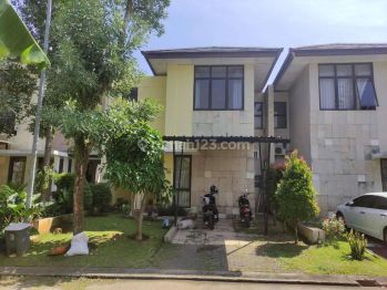 Di sewakan rumah siap huni Sentul city