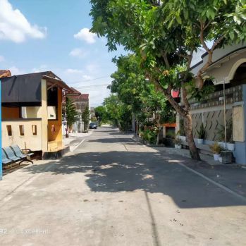 Tanah Jungke, Selatan Alun2 Karanganyar Kota