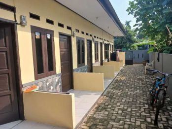 Kontrakan 6 pintu sebrang mall ciputra cibubur