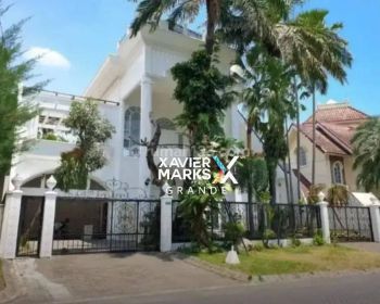 Dijual Rumah Mewah Araya Boulevard, Malang