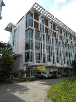 Linq Kemayoran Hadap Lapangan Golf