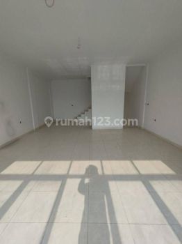 Dijual Ruko Strategis Muara Karang Baru UK 6x15 m2