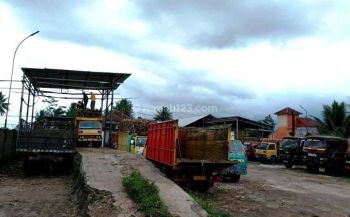 Gudang Strategis di Jl Raya Krebet Bululawang Malang