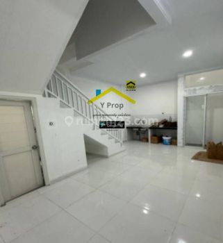 Dijual Rumah Baru di Tanjung Duren, Akses Jalan 2 Mobil, Kt 4, 3 Lantai, Bagus,