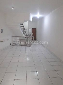 Ruko di Antapani, Bandung 150 m Bagus SHM