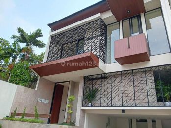 Rumah Tropical Modern Kemang Barat Jakarta Selatan