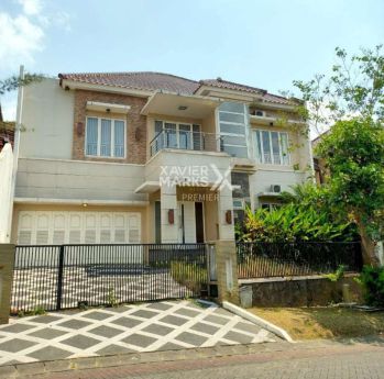Disewakan Rumah Mewah + Furnish di Boulevard Villa Puncak Tidar Malang