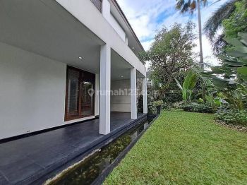 Modern House Pondok Indah