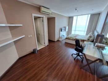 Disewakan Apartemen Via Ciputra World 3 bedroom lantai 35
