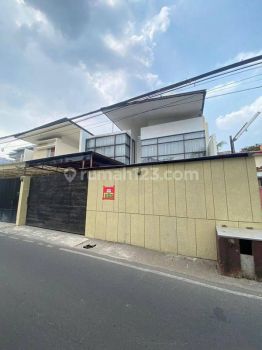 Rumah Siap Huni Area Strategis Lebak Bulus Dekat Mrt Fatmawati