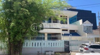 Dijual Rumah Hadap Brat Utara Siap Huni Ditaman Daan Mogot Jakbar