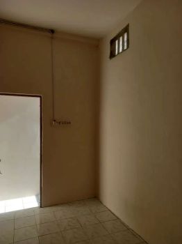 Kos kontrakan Cowok Kamar mandi dalam