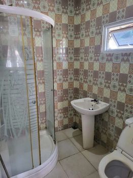 Dikontrakan rumah full renov fully furnished