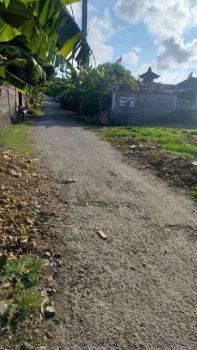 Tanah Balangan Putih Pantai Balangan Jimbaran Badung Bali