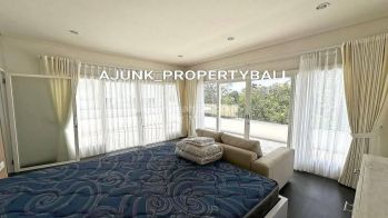 Rumah Modern Semi Vila, di Taman Giri - Nusa Dua