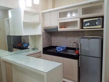 Apartemen Trillium Full Furnish Mewah tinggal Bawa koper