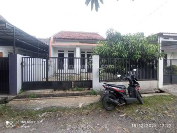 Rumah Bagus Komplek Permata Bumi Cisaranten Arcamanik