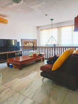 Rumah hoek di bintaro jakarta selatan