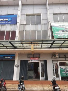 Ruko River Town Bulevar Siap Huni Rapi Terawat Uk75m 3lt Dkt Mal