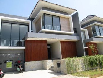 Rumah Bagus di Bintaro Kebayoran Symphoni Sektor 7 Bintaro