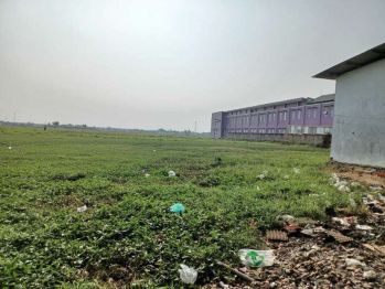 tanah dekat stasiun cikarang dilalui angkutan umum strategis SHM
