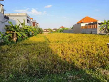 Tanah Premium di Kerobokan, Kuta Utara, pinggir jalan utama