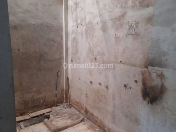 Disewakan rumah tengah kota