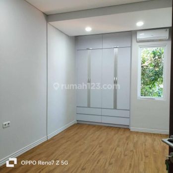 Rumah 2 lante dekat canggu semer brawa area wisata lingkungan villa super buc di