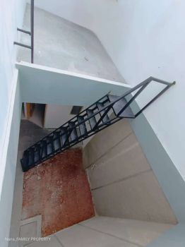 UNIT TERBATAS.Rumah baru dkat stasiun krl pondok Ranji,mrt lebak bulus