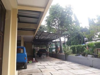 Dijual Rumah ada 2 Kios di Kramat Jati