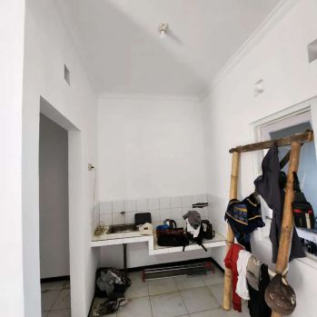 Rumah di kontrakkan oma campus