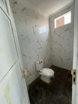 Townhouse Minimalis Modern di Pusat Kota Denpasar