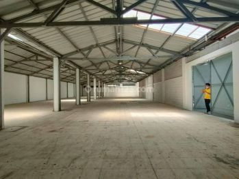 Disewakan Gudang di Sudirman 1200 m SHM 1 Lantai