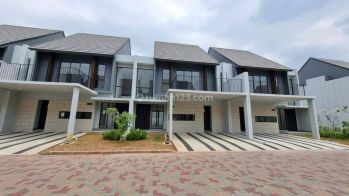 Rumah di Wisteria 3 Lantai Baru hadap Utara Cakung Jakarta Timur