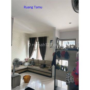 Rumah 2,5 Lantai Sudah Renovasi di Jl.Graha Raya Bintaro Tangsel