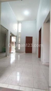 Dijual Rumah di Boulevard Graha Raya Bintaro Tangerang Selatan