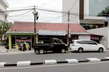 Di jual rumah di pondok pinang Kebayoran lama Jakarta selatan