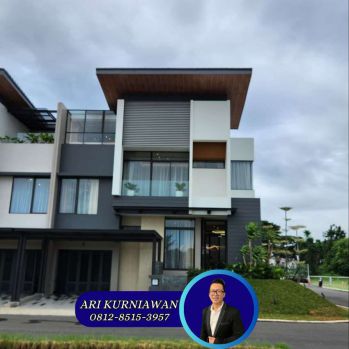 rumah 3 lantai di cluster heron summarecon serpong Gading Serpong - Ta