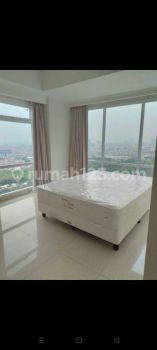 Disewakan Apartemen Green Sedayu 3 BR