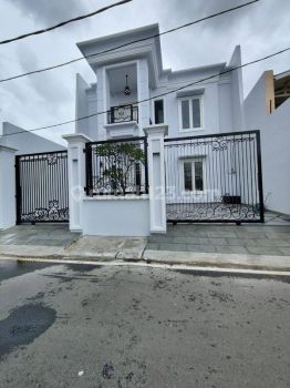 Jual Rumah 2 Lantai di duren sawit pas untuk stress release