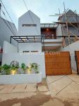 thumbnail-di-jual-rumah-design-modern-di-duren-sawit-jakarta-timur-8