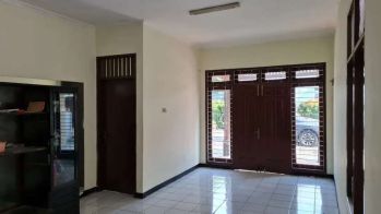 Disewakan rumah siap pakai abis renovasi