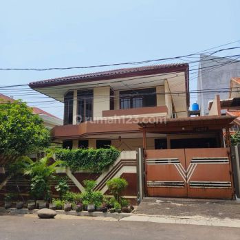Rumah 2 lantai Kedoya Baru Residence