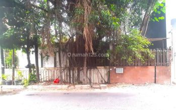 Rumah Tua Green Ville. 12 X 22. Jalan 3 Mobil.